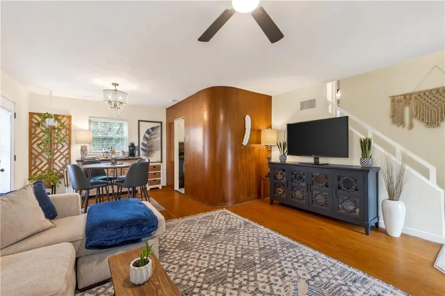 639 NE 45th Street, Kansas City, MO 64116 - #2