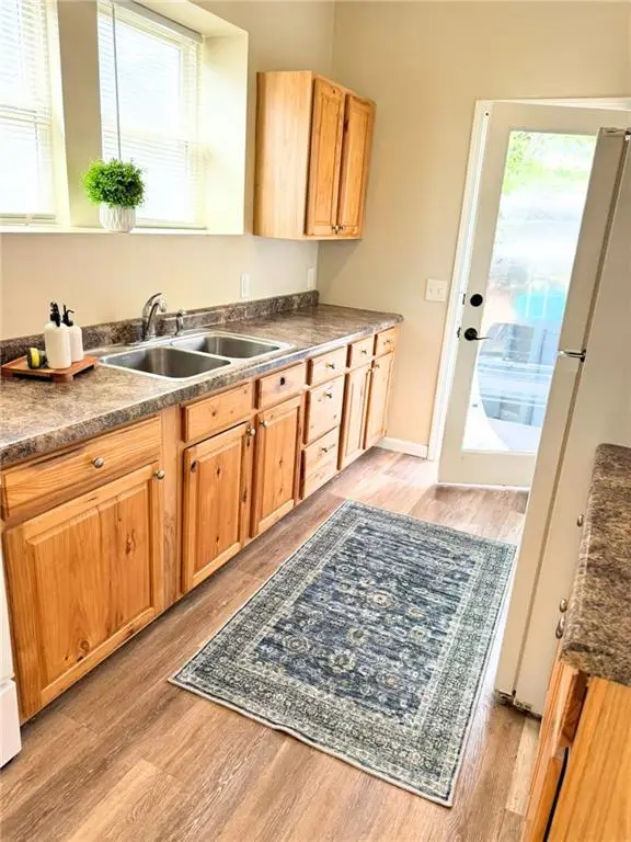 1806 N 22nd Street, Saint Joseph, MO 64505 - #2