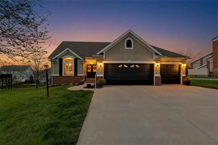 2901 Wilshire Court, Saint Joseph, MO 64506 - #2