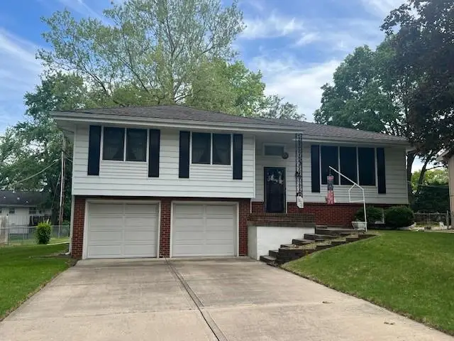 10711 W 92nd Street, Overland Park, KS 66214 - #1