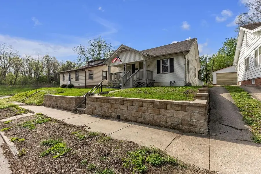 3142 Felix Street, Saint Joseph, MO 64501 - #2