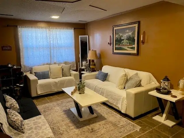 4615 Melody Lane, Kansas City, KS 66106 - #3