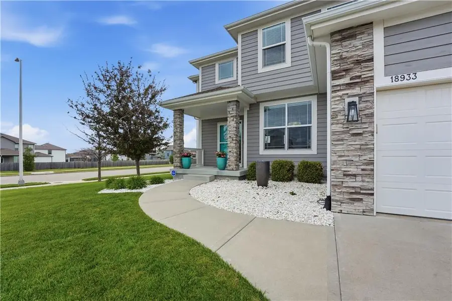 18933 W 168th Street, Olathe, KS 66062 - #2