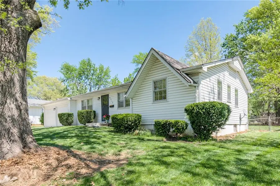 9317 Mullen Road, Lenexa, KS 66215 - #2