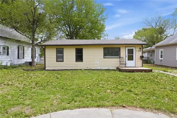 735 S Willow Street, Ottawa, KS 66067