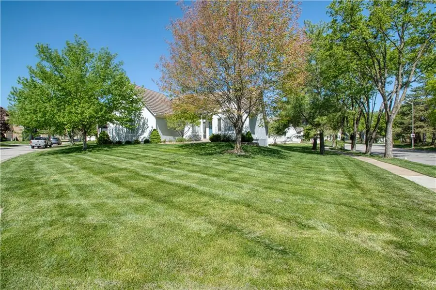 12227 Sagamore Road, Leawood, KS 66209 - #2