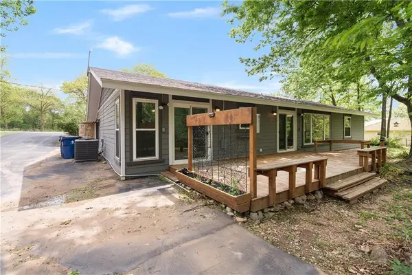 106 Oak Hills Drive, Coffeyville, KS 67337