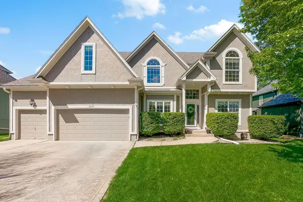 5210 Round Prairie Street, Shawnee, KS 66226