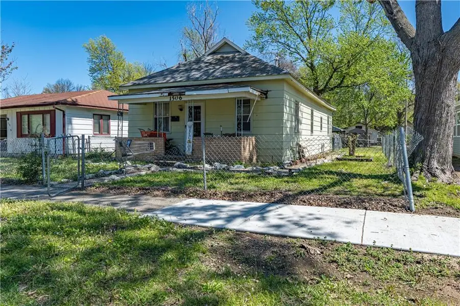 1506 N Grand Street, Pittsburg, KS 66762 - #2