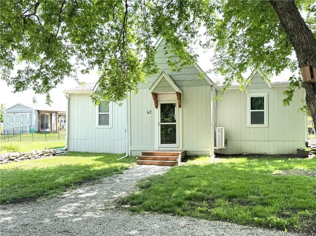 42 Fawn Valley Drive, Linn Valley, KS 66040 - #1
