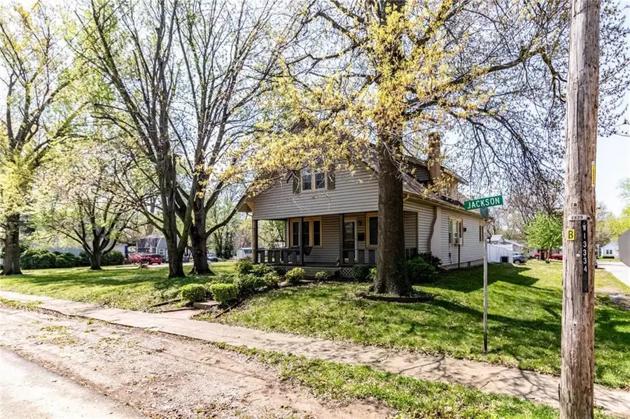 401 E Jackson Street, Windsor, MO 65360 - #3