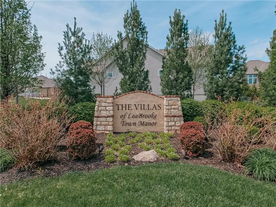 2344 W 146th Terrace, Leawood, KS 66224 - #2