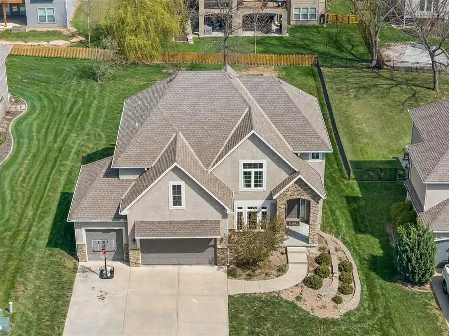 1308 NE Woods Edge Circle, Lees Summit, MO 64064 - #2