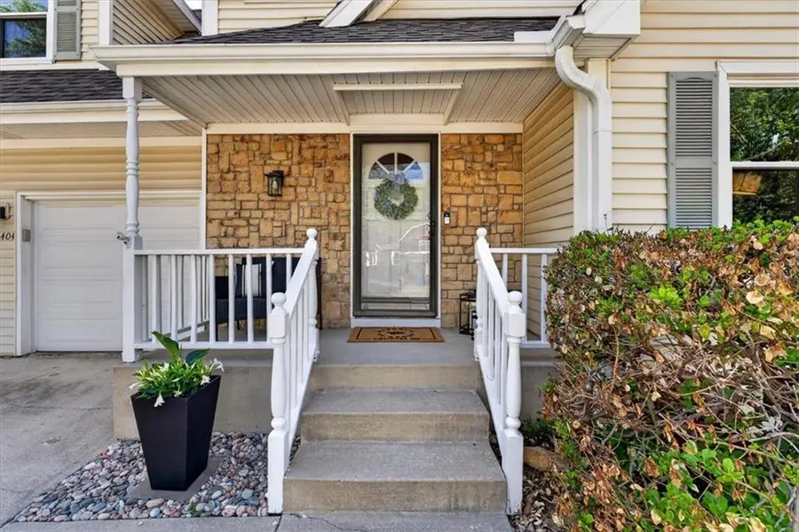 12404 S Seminole Drive, Olathe, KS 66062 - #2