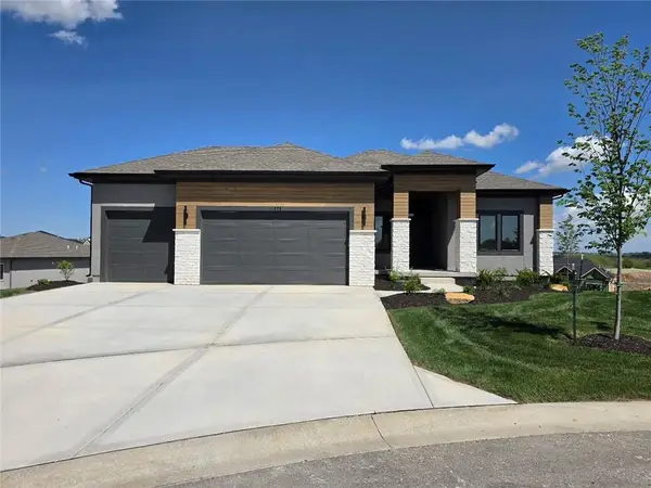 11275 S Gleason Road, Olathe, KS 66061