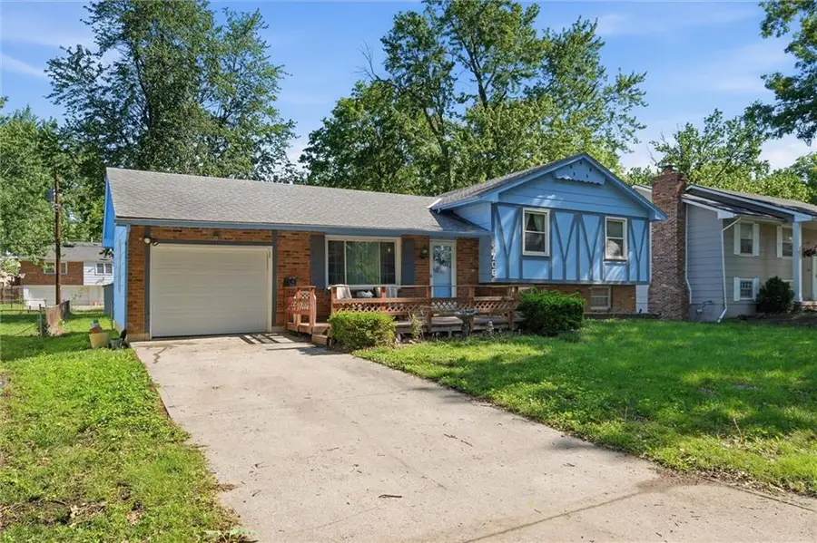 706 NE Darwin Street, Lees Summit, MO 64063 - #3