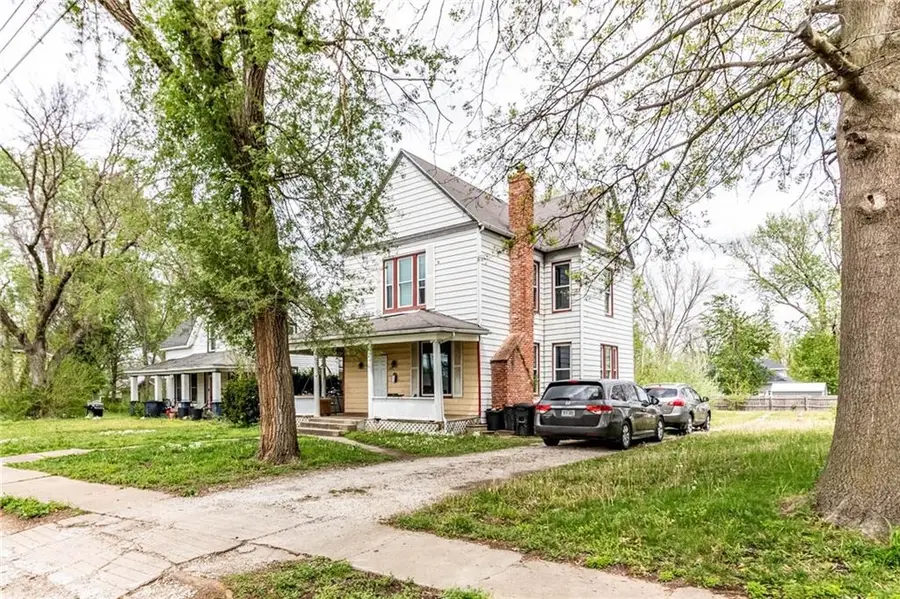 304 E Benton Street, Windsor, MO 65360 - #2