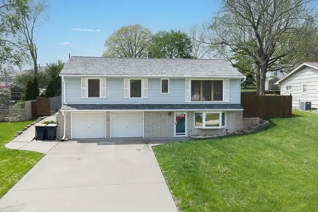 5208 N Wayne Avenue, Kansas City, MO 64118 - #1