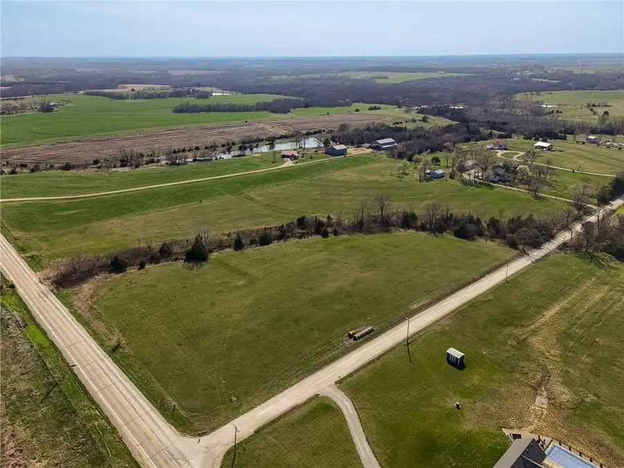 N 400 Road, Baldwin City, KS 66006 - #2