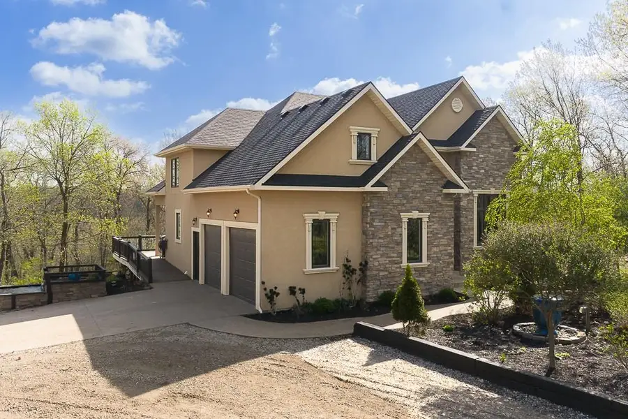 25080 State Avenue, Tonganoxie, KS 66086 - #2