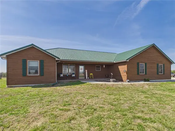 2082 Osage Road, Fort Scott, KS 66701