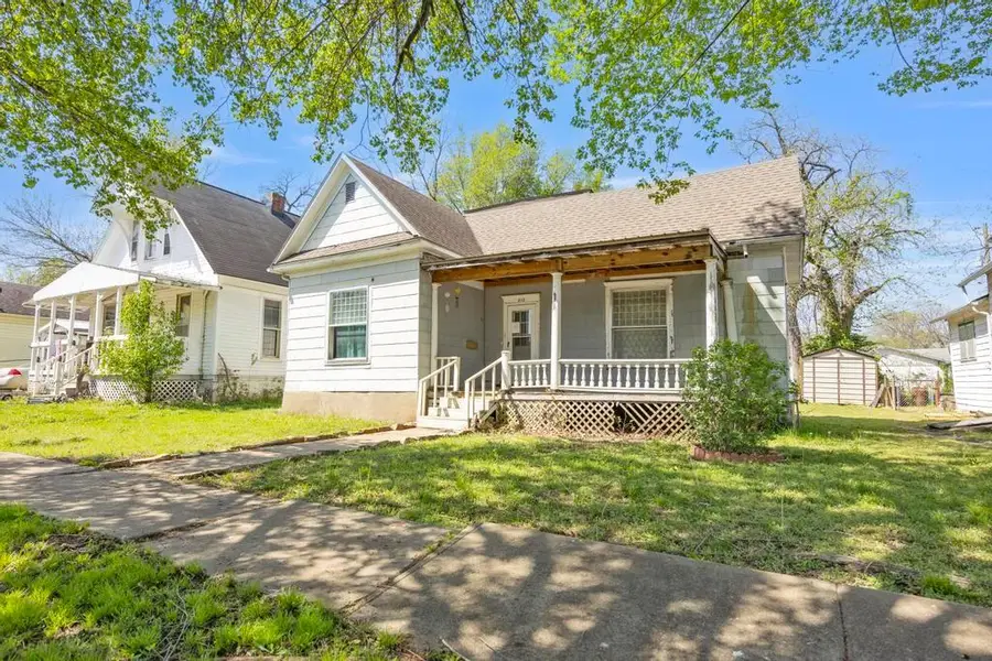 212 S Holbrook Street, Fort Scott, KS 66701 - #2