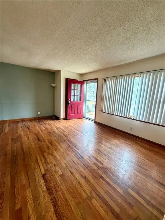 1334 Cheyenne Street, Leavenworth, KS 66048 - #3