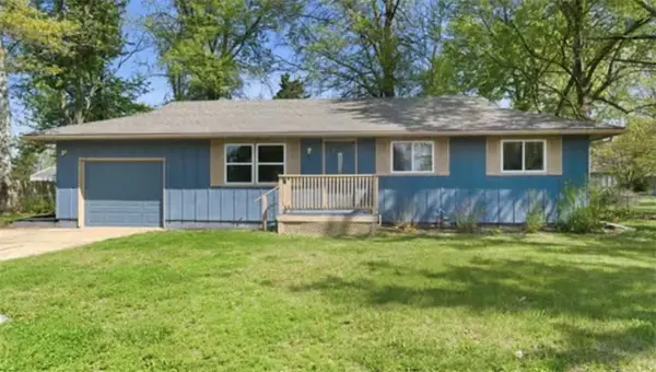 311 E Hatten Street, Drexel, MO 64742