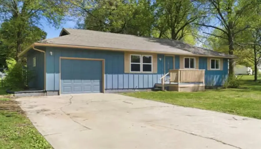 311 E Hatten Street, Drexel, MO 64742 - #2