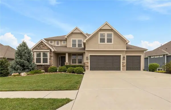 16424 Perry Street, Overland Park, KS 66085