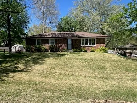 332 Lincoln Drive, Gower, MO 64454 - #3