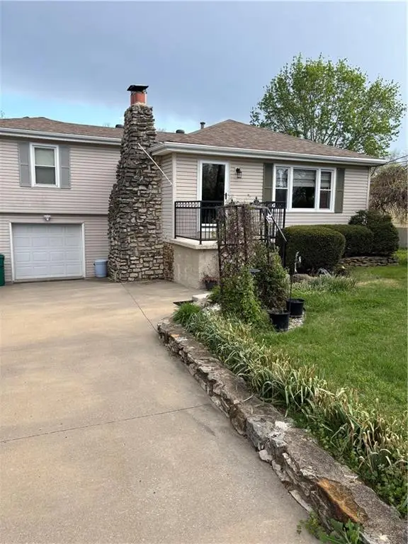6629 Berry Road, Kansas City, KS 66106