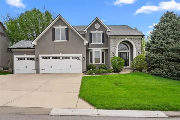 6015 Noreston Street, Shawnee, KS 66218