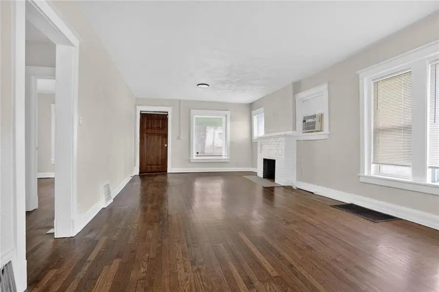 4121 E 56th Street, Kansas City, MO 64130 - #3