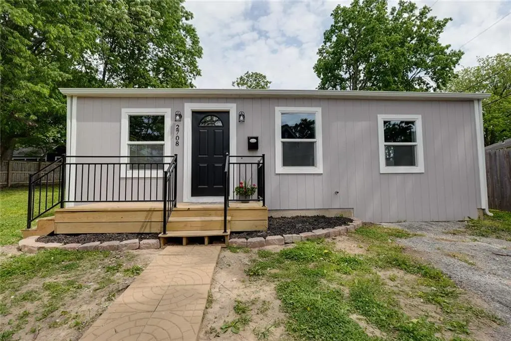 2708 Windsor Avenue, Independence, MO 64052 - #1