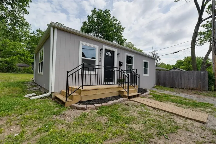 2708 Windsor Avenue, Independence, MO 64052 - #3