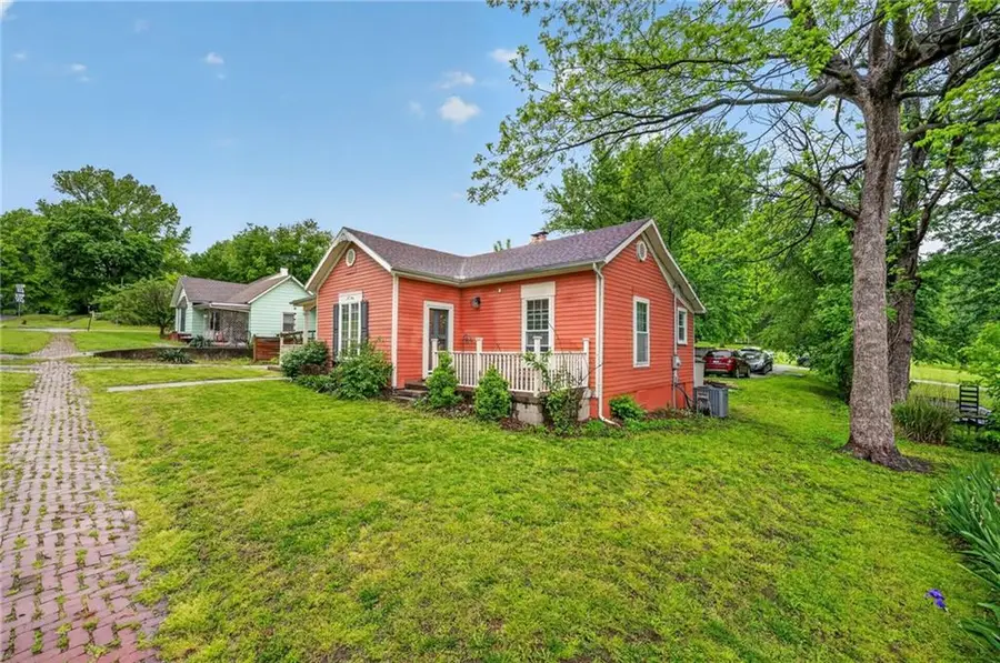 2008 Main Street, Lexington, MO 64067 - #3