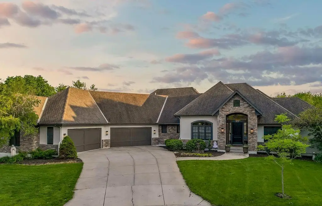 16332 Larsen Street, Overland Park, KS 66221 - #1