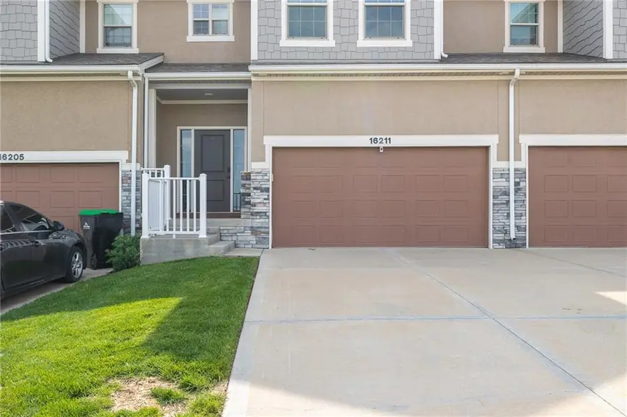 16211 Moon Shot Street #7 B, Parkville, MO 64152 - #2