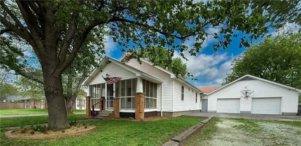 928 W Arch Street, Nevada, MO 64772