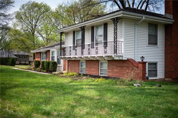 12506 Jackson Avenue, Grandview, MO 64030