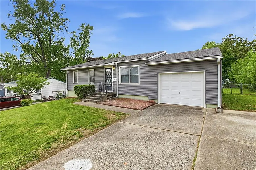 728 N Sunrise Drive, Independence, MO 64050 - #3