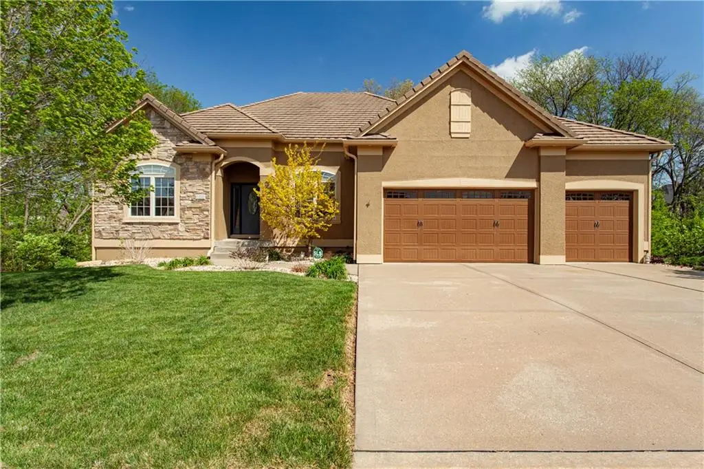 608 NE Sundown Drive, Lees Summit, MO 64064 - #1