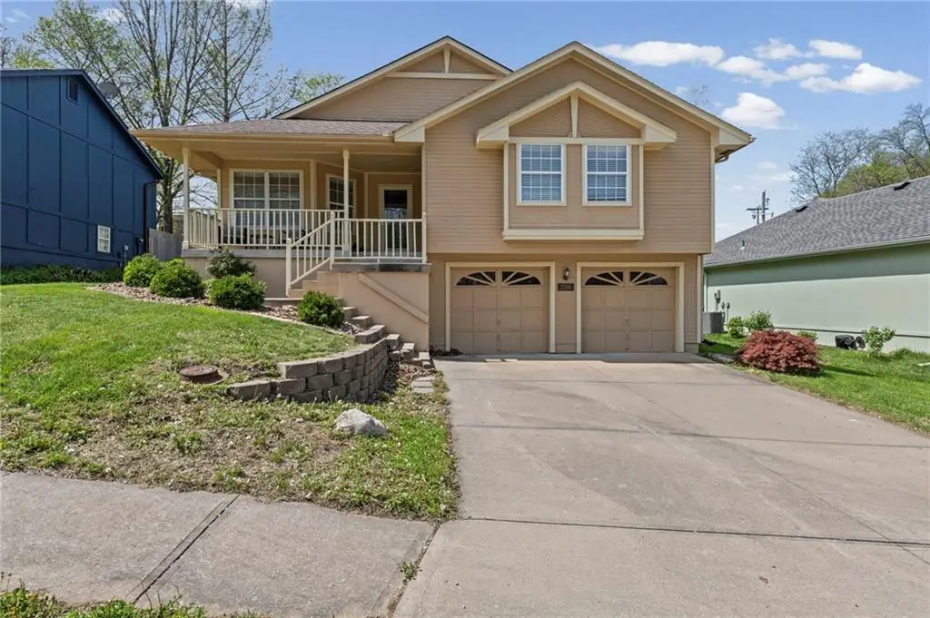 3200 S Bryn Mawr Drive, Independence, MO 64057 - #1