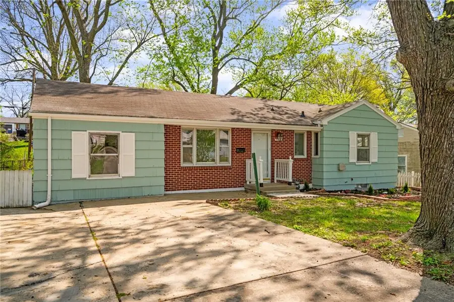 3503 N Mccoy Street, Independence, MO 64050 - #2