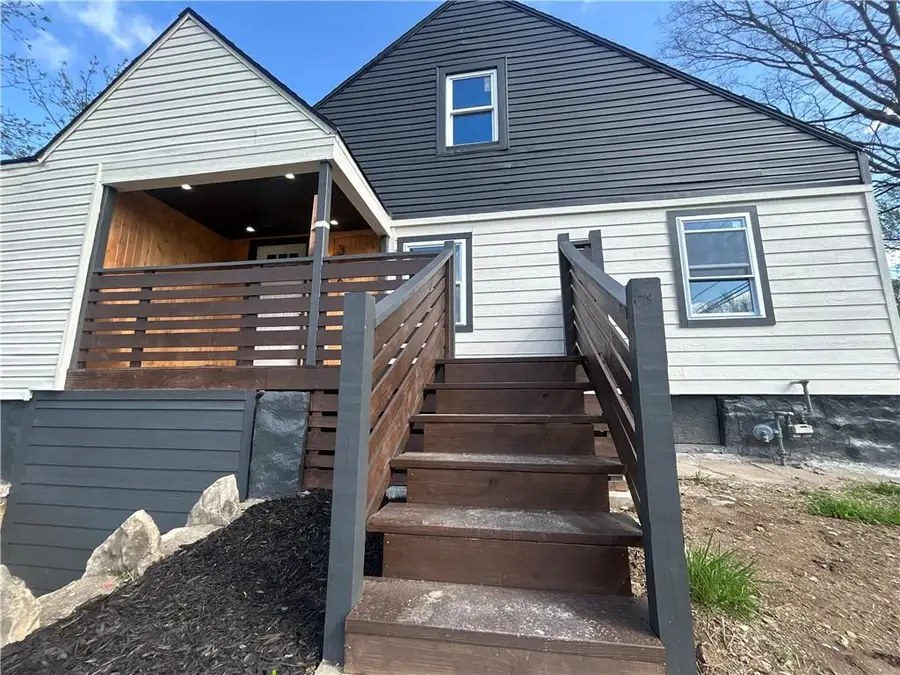 3408 E 72nd Street, Kansas City, MO 64132 - #2