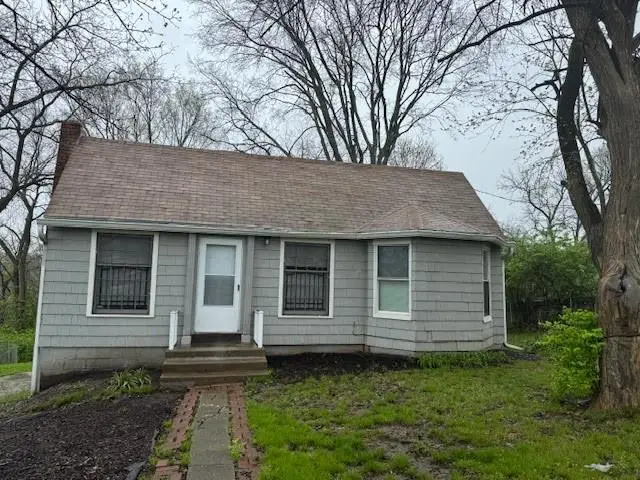 6800 Blue Parkway, Kansas City, MO 64129 - #2