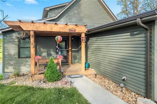 214 Lake Viking Terrace, Gallatin, MO 64640