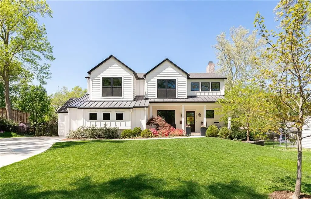 7404 Fontana Street, Prairie Village, KS 66208 - #1
