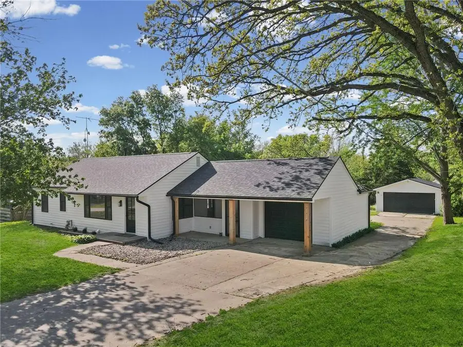 405 W 6th Street, Carrollton, MO 64633 - #3